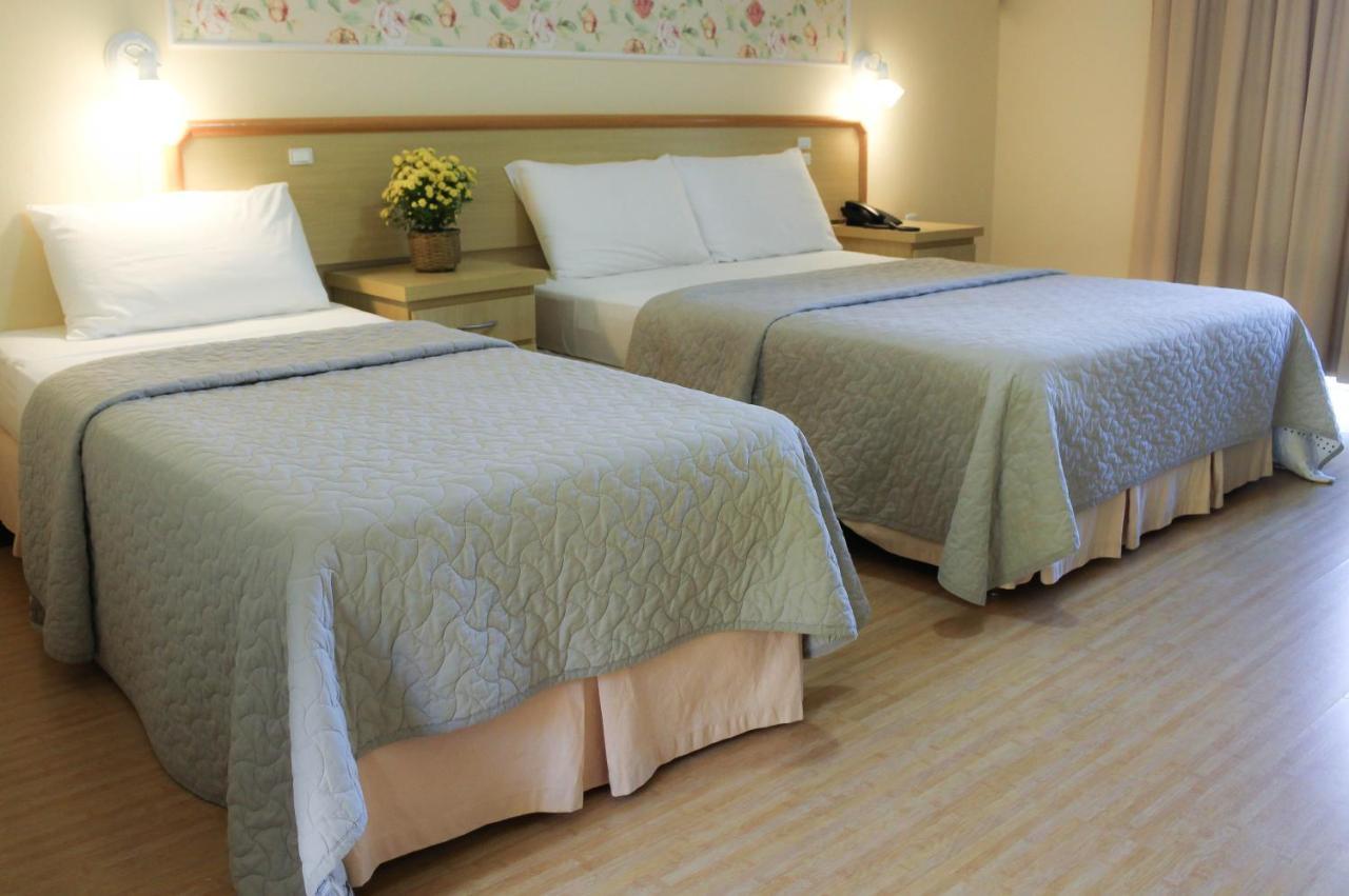 Hotel Do Santuario นอวาเตรนโต ภายนอก รูปภาพ
