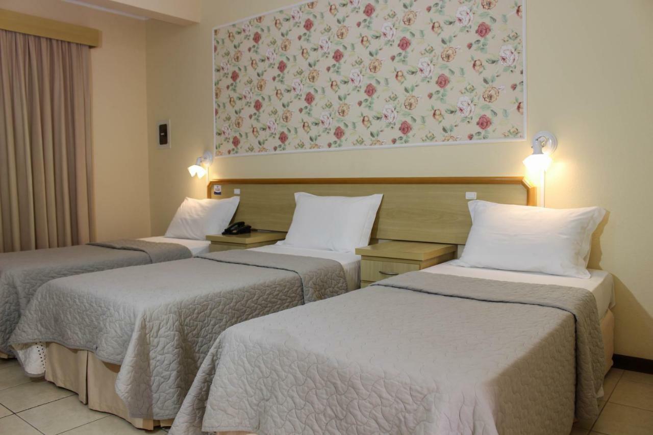 Hotel Do Santuario นอวาเตรนโต ภายนอก รูปภาพ